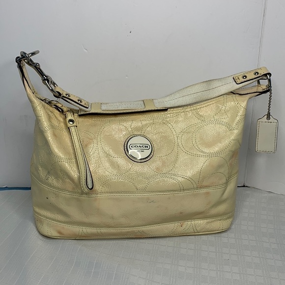 Coach Ivory Signature Stitch Crinkled Patent Leather Zip Hobo Shoulder Bag - Picture 1 of 9